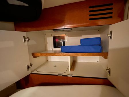 Sea Ray 340 Sundancer image