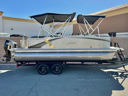 Tahoe-pontoon LTZ-QUAD-LOUNGER image