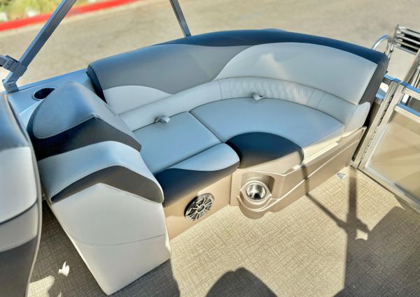 Tahoe-pontoon LTZ-QUAD-LOUNGER image