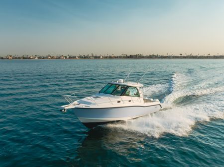 Boston Whaler 345 Conquest image