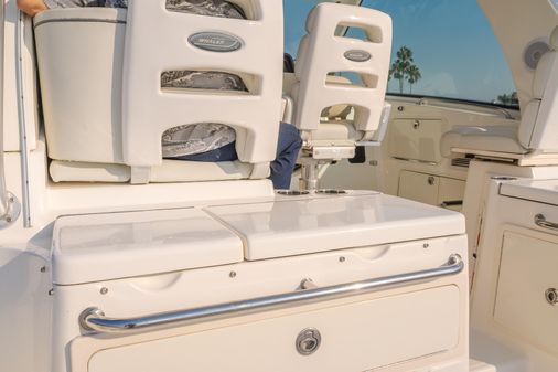 Boston Whaler 345 Conquest image