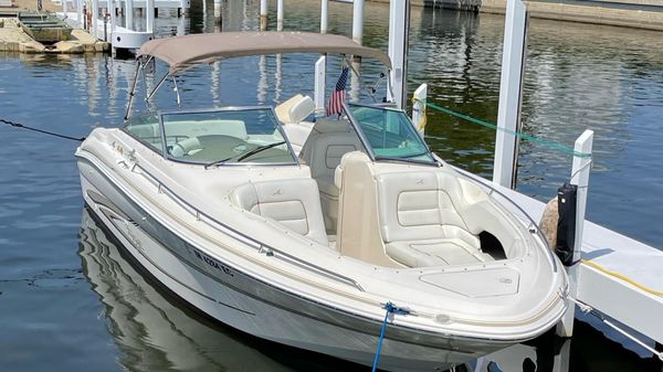 Sea Ray Bow Rider