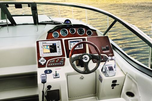 Sea Ray 350 Sundancer image