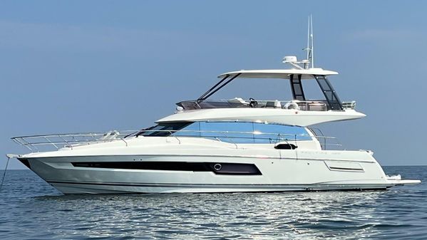 Prestige 460 Flybridge image