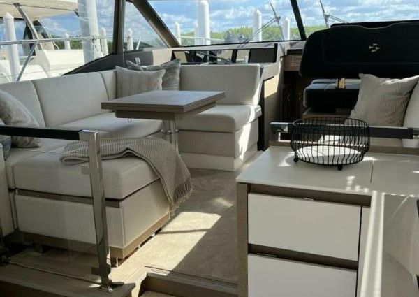 Prestige 460 Flybridge image