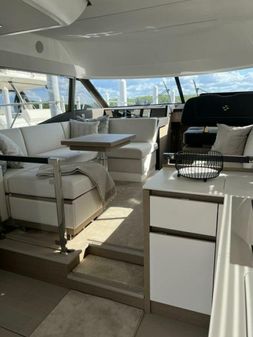 Prestige 460 Flybridge image