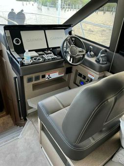 Prestige 460 Flybridge image