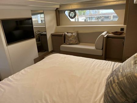 Prestige 460 Flybridge image