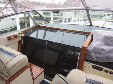 Sea Ray 390 Express Cruiser image