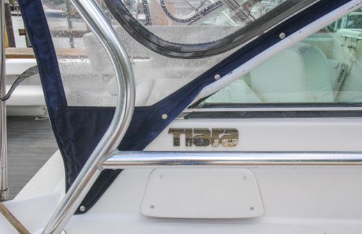 Tiara Yachts Coronet image