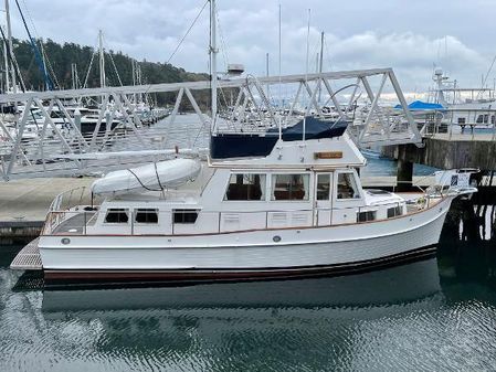 Grand Banks 36 Classic Tri-Cabin image