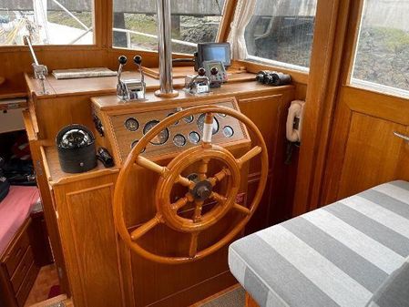 Grand Banks 36 Classic Tri-Cabin image