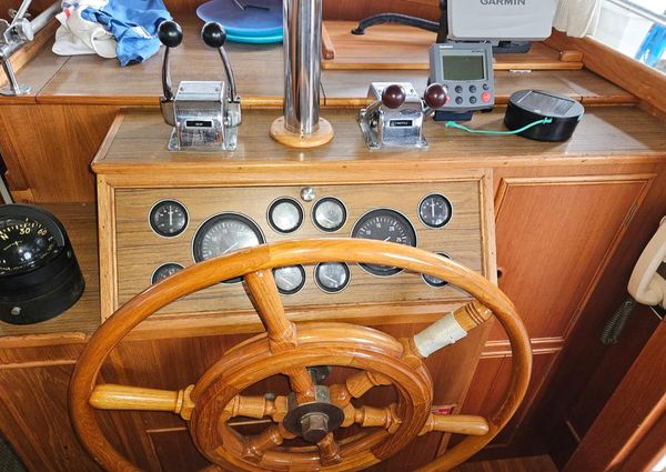 Grand Banks 36 Classic Tri-Cabin image