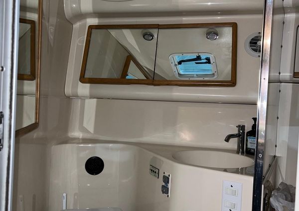 Sea Ray 370 Sundancer image