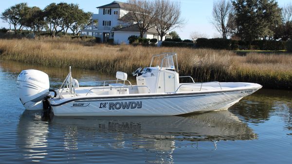 Boston Whaler 220 Dauntless 