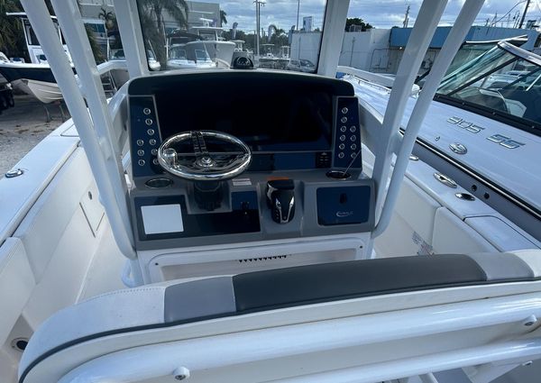 Robalo 266 Cayman SD image