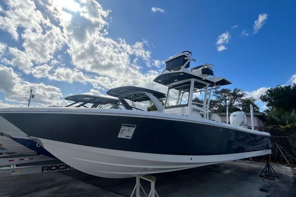 Robalo 266 Cayman SD - main image