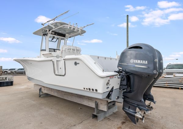 Sea Hunt Gamefish 27CE image