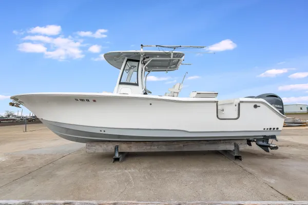 Sea Hunt Gamefish 27CE image