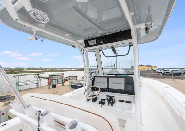 Sea Hunt Gamefish 27CE image