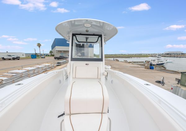 Sea Hunt Gamefish 27CE image