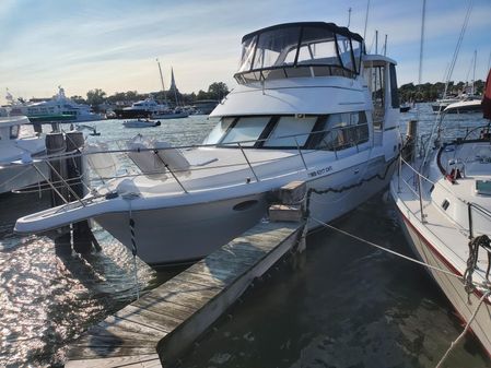 Carver 356 Aft Cabin Motor Yacht image