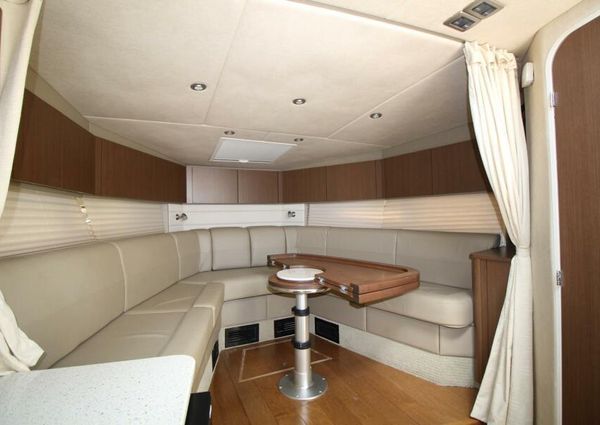 Sea Ray 370 Venture image