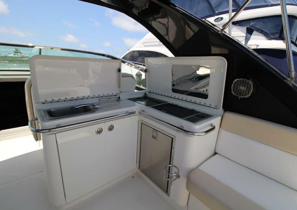 Sea Ray 370 Venture image