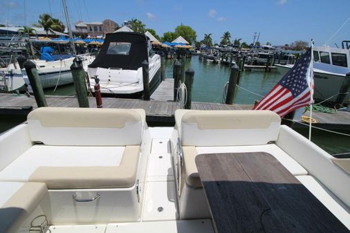 Sea Ray 370 Venture image