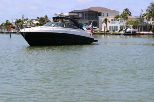 Sea Ray 370 Venture image