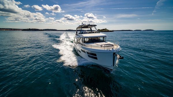 Beneteau Grand Trawler 62