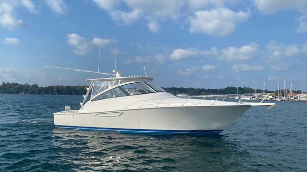 Viking 42 Open