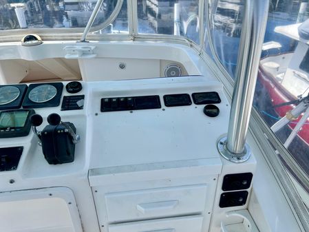 Luhrs Flybridge image