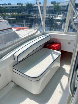 Luhrs Flybridge image