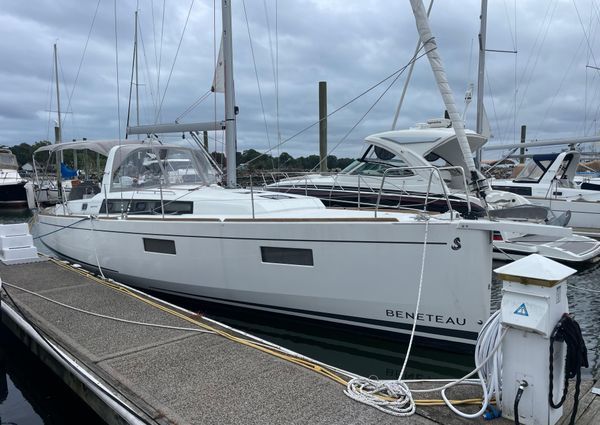 Beneteau Oceanis 38.1 image