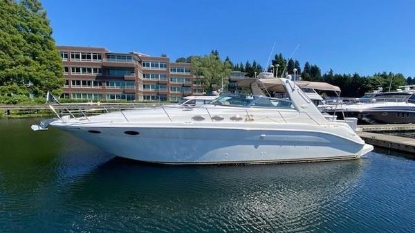 Sea Ray 370 Sundancer