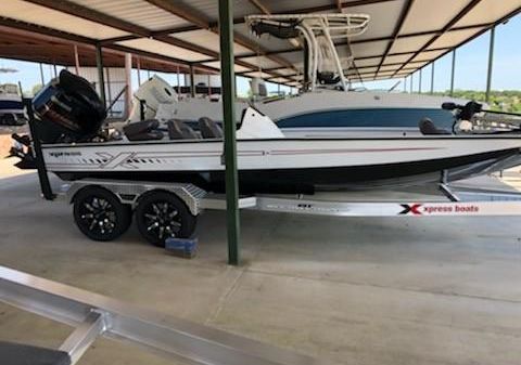 New Xpress Boat Sales In Granbury Texas Boats For Sale Carey Sons Marine