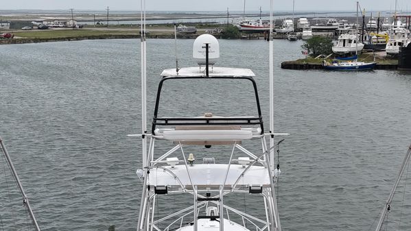 Donzi Custom Enclosed Flybridge image