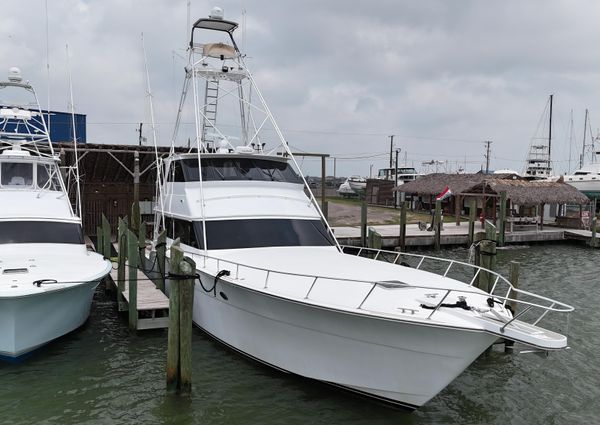 Donzi CUSTOM-ENCLOSED-FLYBRIDGE image