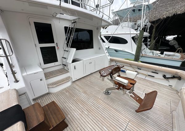 Donzi CUSTOM-ENCLOSED-FLYBRIDGE image