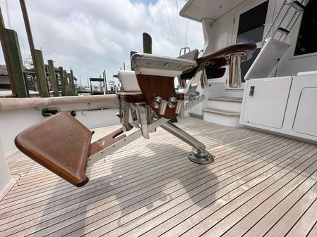 Donzi Custom Enclosed Flybridge image