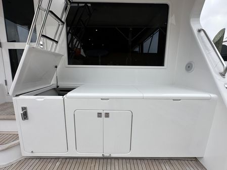 Donzi Custom Enclosed Flybridge image