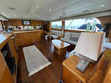 Donzi Custom Enclosed Flybridge image