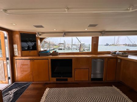 Donzi Custom Enclosed Flybridge image