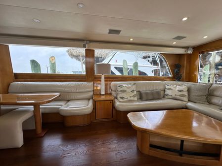 Donzi Custom Enclosed Flybridge image