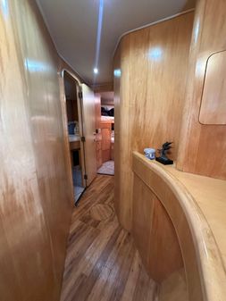 Donzi Custom Enclosed Flybridge image