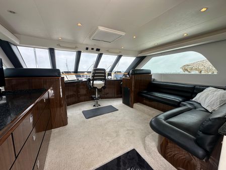 Donzi Custom Enclosed Flybridge image