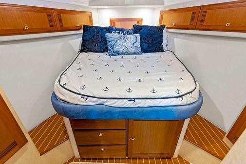 Cabo 35 Flybridge image