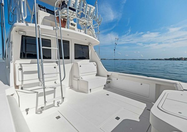 Cabo 35 Flybridge image