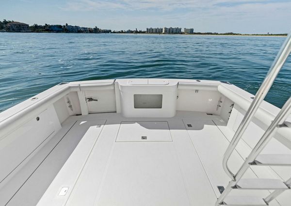 Cabo 35 Flybridge image